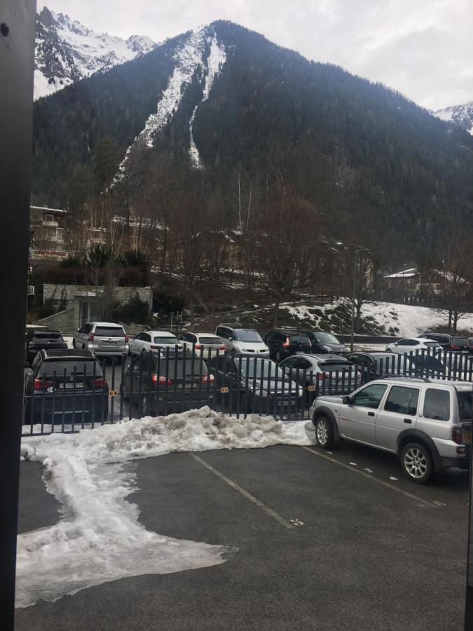Апартаменты Outa Chamonix Centre Экстерьер фото